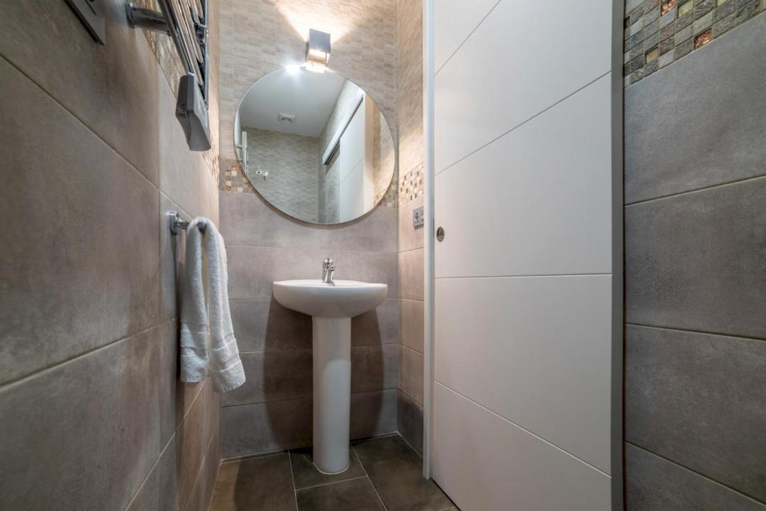 2 Bedrooms 1.5 Bathrooms Furnished - Justicia - Refurbished - Mintystay مدريد المظهر الخارجي الصورة